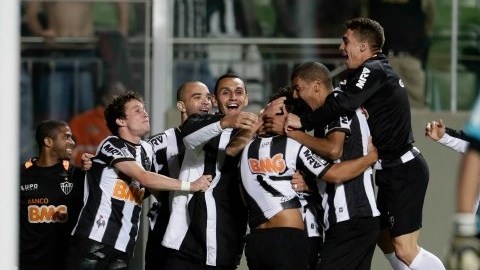 El Atlético Mineiro de Brasil se impuso en tanda de penales a Newell's Old Boys de Argentina y avanzó a la final de la Copa Libertadores
