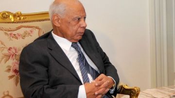 Hazem al Beblaui es un  economista que   sirvió como ministro de finanzas, luego de la salida de  Hosni Mubarak en 2011