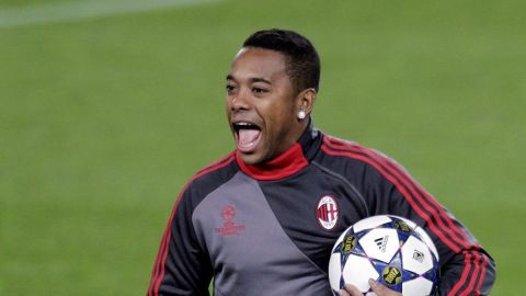 Robinho lamenta fracaso de su traspaso al Santos