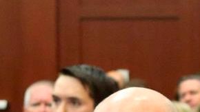 George Zimmerman (der.), junto a su abogado Don West. La defensa se niega a aceptar nuevos cargos de homicidio involuntario.