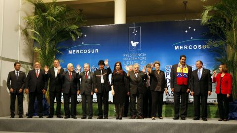 Los representantes de los países sudamericanos se reunieron en Uruguay.