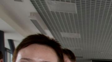 El prominente abogado ruso Genri Reznik es uno de los asistentes al aeropuerto de Sheremétievo para reunirse con Snowden.