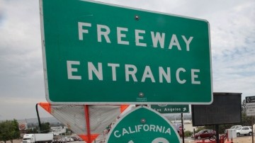 Los cierres obedecen a la rehabilitación del pavimento en varias zonas de la autopista 60, que acabarán el lunes.