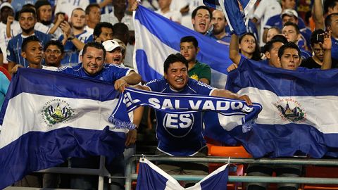 Van por su pase.