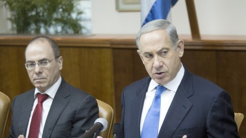 El primer ministro israelí, Benjamín Netanyahu, asiste a la reunión semanal con su gabinete, en Jerusalén.