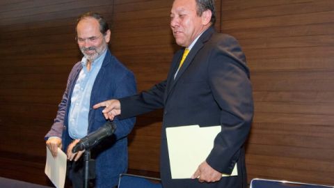 Gustavo Madero (PAN) y Jesús Zambrano (PRD) dan una conferencia de prensa y exigen se cumplan acuerdos del adéndum.