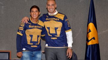 Cándido Ramírez (izq.) y Ariel Nahuelpán llegan a unos Pumas que necesitan volver a figurar en el campeonato  mexicano.