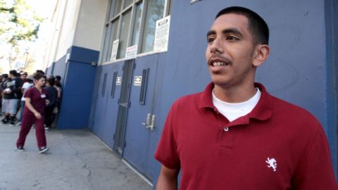Mike Rodriguez se apresuró a completar  su GED en el Centro  Abram Friedman.