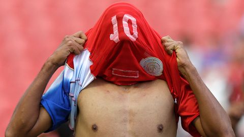 Por su pase a semifinales.