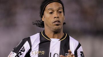 Ronaldinho metió el primer tanto del partido.
