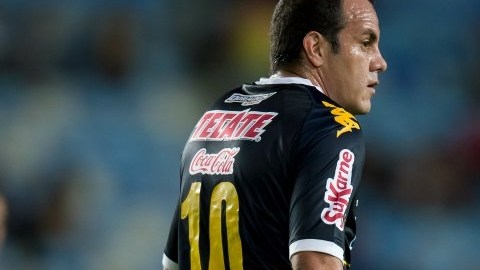 Cuauhtémoc Blanco actualmente juega con Lobos BUAP