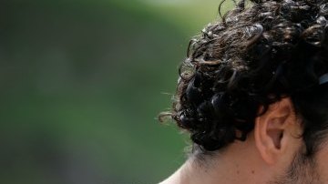 Mark Sánchez, quarterback de los Jets de Nueva York, visitó este jueves el campamento de los Pumas