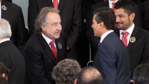Pide Peña Nieto apoyo para la selección