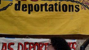 Jesús Bueno junto al resto de los manifestantes que realizaron el ayuno este fin de semana en Washington Square Park.