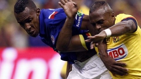 Según el club, el jugador no se quejó de ningún problema físico.
