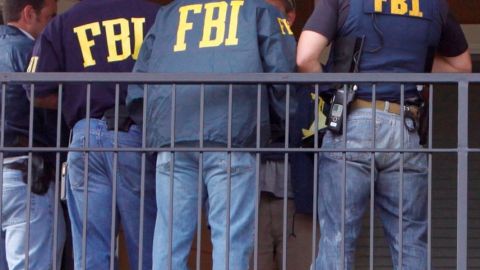 El FBI rescató de las redadas de la prostitución a 105 niños en un operativo encubierto llamado Operación Cross Country. En Houston, las víctimas que fueron rescatadas eran tres jovencitas de 15,16 y 17 años.