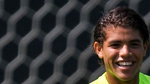 Jonathan dos Santos despierta interés del “Tata” Martino