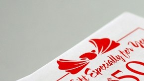 Las tarjetas de prepago tienen cargos escondidos que podrían ser bastante costosos.