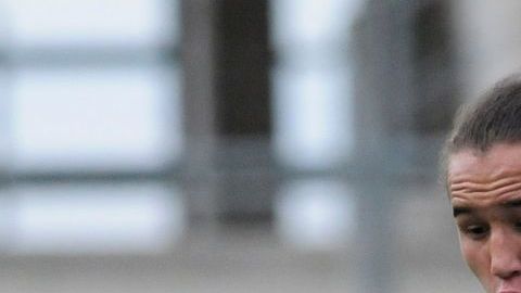 Uruguayo Laxalt firma contrato con el Inter