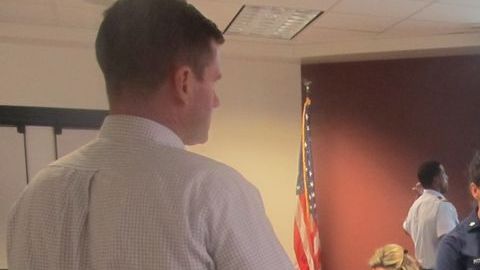 Diferentes entidades de emergencia pusieron a prueba sus sistemas en un ensayo coordinado en un salon del colegio central de San Jacinto.