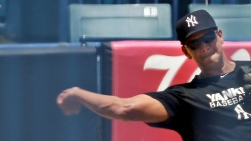 El beisbolista estuvo practicando ayer en Tampa.