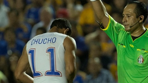 Jefferson  es amonestado tras mostrar esta camiseta.