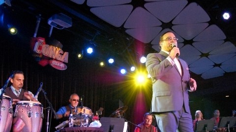 Gilberto Santa Rosa  en su presentación en  el Conga Room.