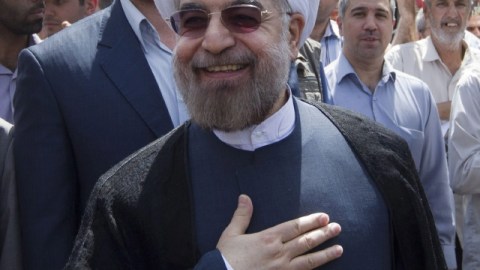 El presidente electo de Irán, Hasan Rouhani, en manifestación.
