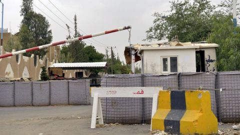 La embajada de EEUU en Yemen luce custodiada por la seguridad estadounidense.