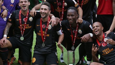 El Arsenal de Mourinho no pudo y perdió la Copa Emiratos 2013.
