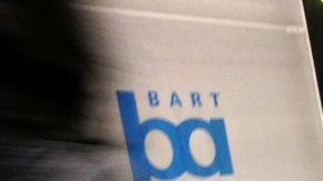 Los viajeros constantes del BART tuvieron un día común el lunes que supuestamante reiniciaría la huelga de trabajadores.
