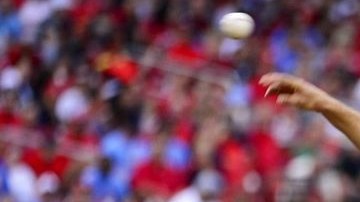 Greinke toleró ocho imparables, pero apenas dos carreras en seis entradas.