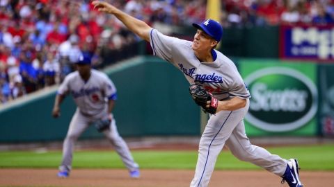 Greinke toleró ocho imparables, pero apenas dos carreras en seis entradas.