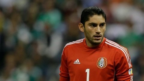 Jesús Corona, portero del Cruz Azul, es uno de los jugadores que fue sometido a las pruebas antidoping en la jornada 1