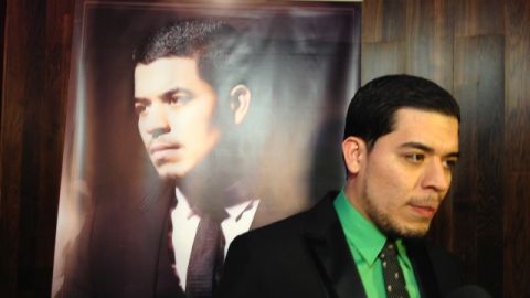 Noel Torres supera la división de su disquera y quiere disfrutar del éxito también en México.