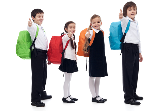 8 tips para ahorrar en los uniformes escolares | La Opinión