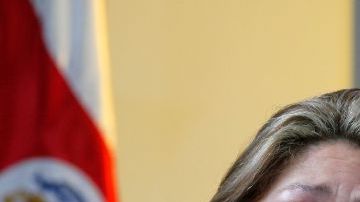 Floribeth Mora dice que fue un milagro de Juan Pablo II lo que la curó.