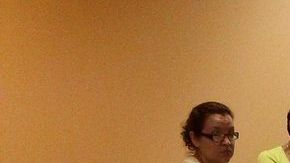 María Concepción Medina (medio) fue diagnosticada con cáncer de seno a los 58 años.