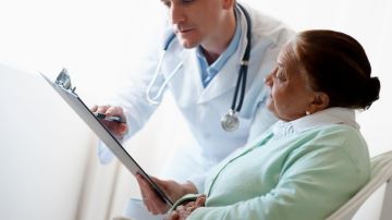 2.6 millones de personas en el estado de Nueva York no tienen seguro de salud, frente a 16 millones que sí tienen.