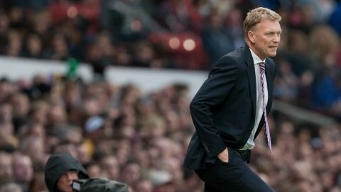 David Moyes, técnico del Manchester United, debutó con derrota al frente de los Red Devils