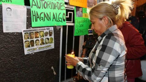 Familiares de los jóvenes mantienen la esperanza de que éstos aparezcan.