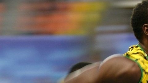 Bolt no se esforzó de más para clasificar con el séptimo tiempo del día.
