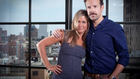 Los actores Jennifer Aniston y Jason Sudeikis posan como parte de la promoción de la película 'We're the Millers'.