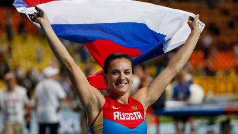 Isinbayeva y su eterna sonrisa esta vez brillaron en su propia casa.