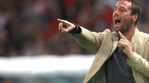 John Van´t Schip dirigió a Chivas entre el 2012 y el 2013