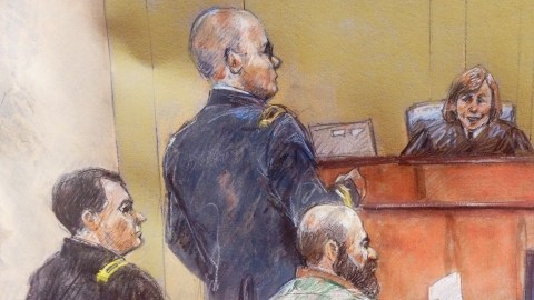 Hasan le dijo a un panel militar de expertos de salud mental que él deseaba haber muerto en el ataque porque eso lo haría mártir.