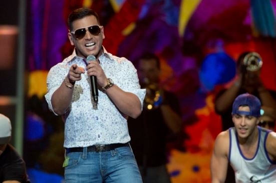 Tito El Bambino llegará a los Premios Tu Mundo con su tema El Carnaval.
