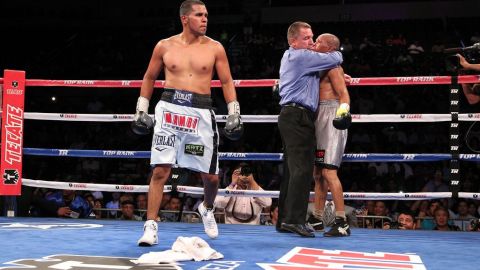 Juan Díaz logró su segunda victoria en su regreso al boxeo profesional.