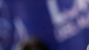 Aunque Cristian Castro asegura que no le importa que crean que es homosexual, en las últimas declaraciones el artista ha hecho referencia a su hombría.