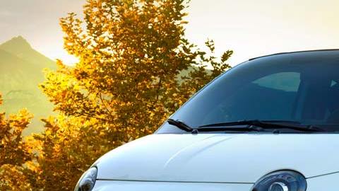 La revista GQ le da su toque personal al Fiat 500c.